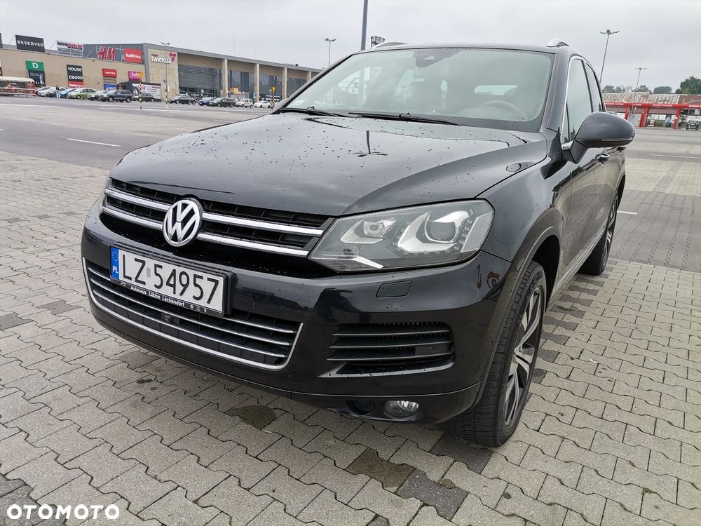 Volkswagen Touareg - 1