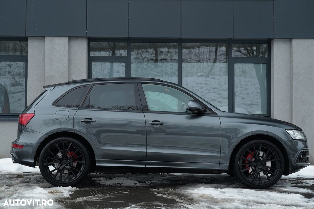 Audi SQ5 - 10