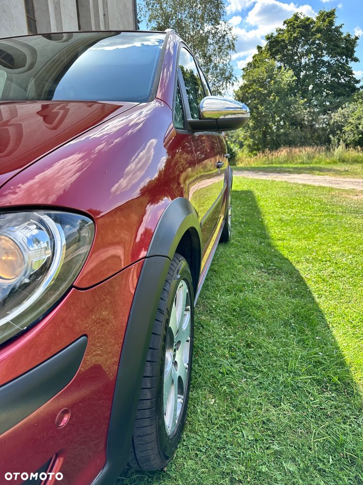 Volkswagen Touran 1.4 TSI DSG Cross - 12