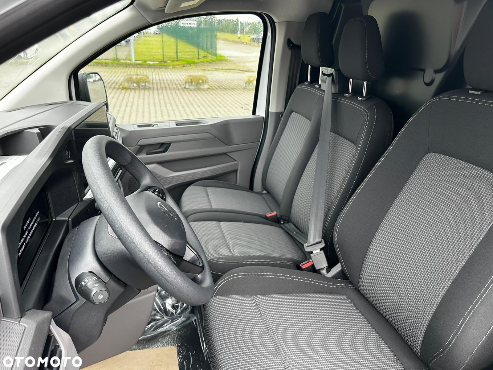 Volkswagen Transporter - 12