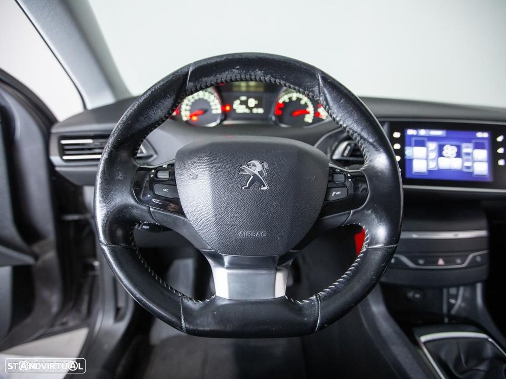 Peugeot 308 SW - 12