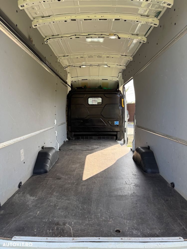 Ford Transit - 20
