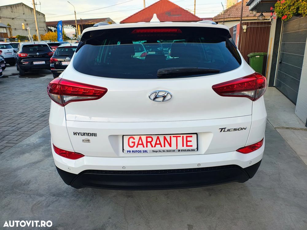 Hyundai Tucson blue 1.7 CRDi 2WD DCT Premium - 13