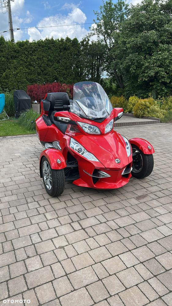 Can-Am Spyder - 18