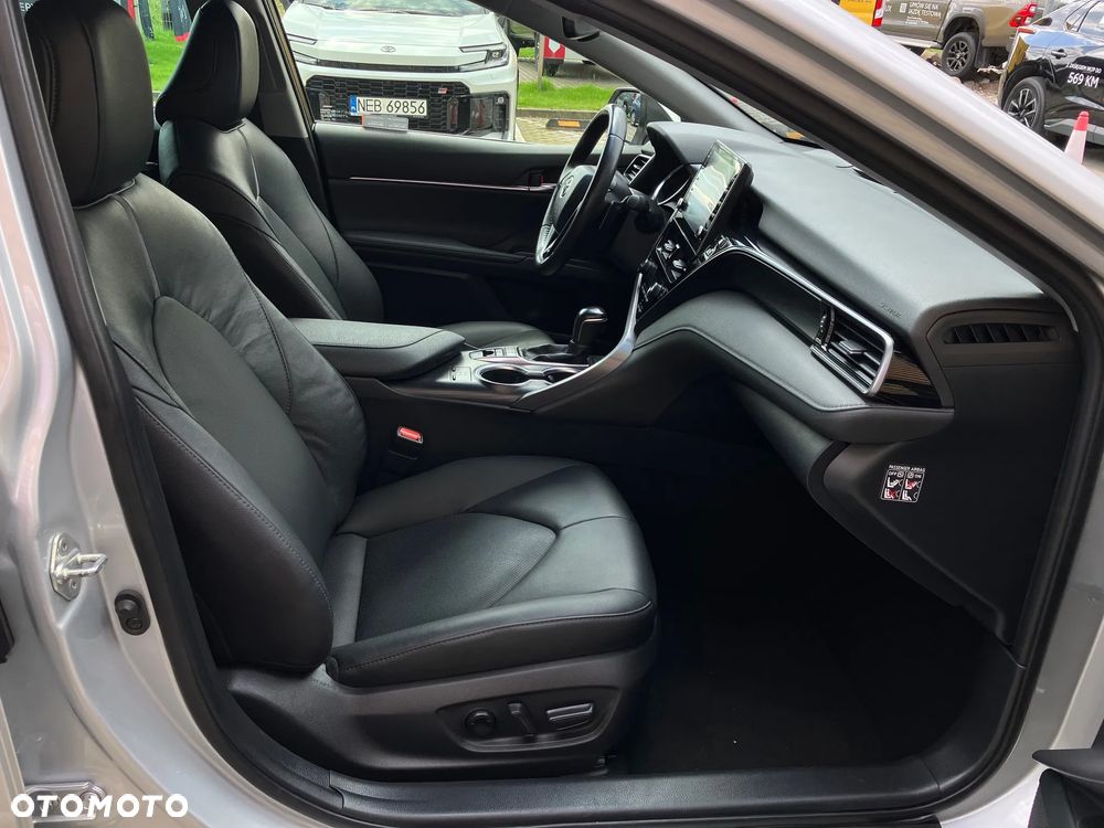Toyota Camry 2.5 Hybrid Executive CVT - 20