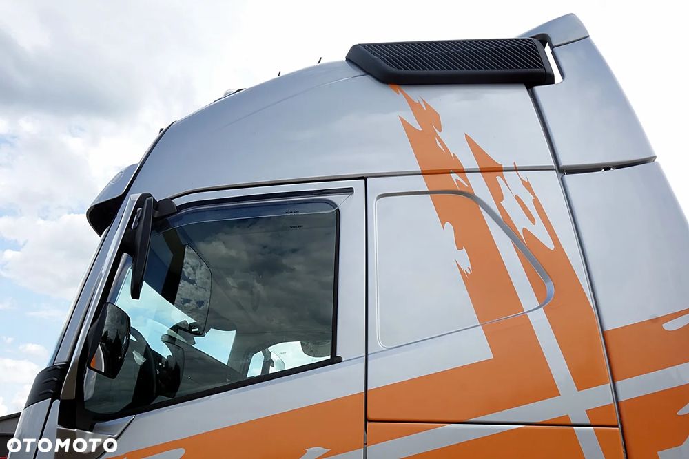 Volvo FH 540 JEDEN WŁAŚCICIEL PROSTO Z NIEMIECKIEJ FIRMY,FULL LED,PEŁNYE SPOJLERY,RETARDER,PEŁNA PODUSZKA - 16