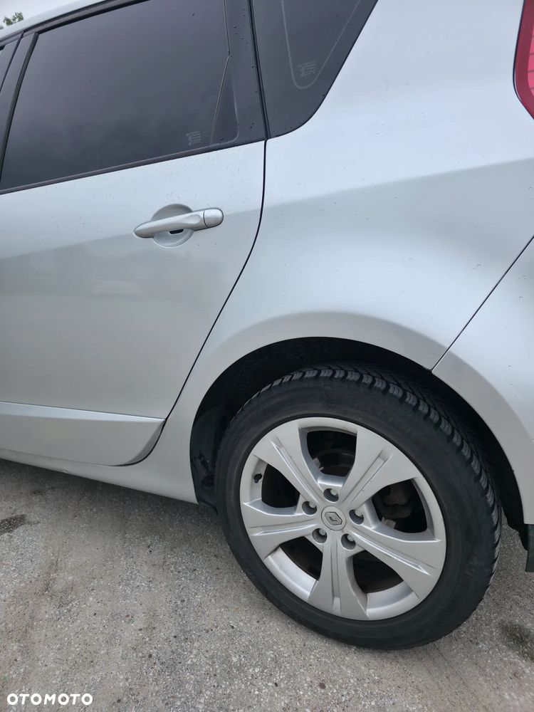 Renault Scenic 1.5 dCi Bose EDition EDC - 8