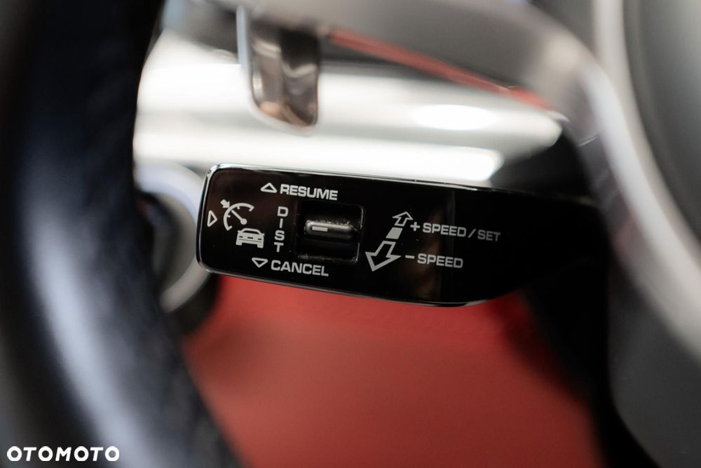 Porsche Panamera 4 E-Hybrid - 27