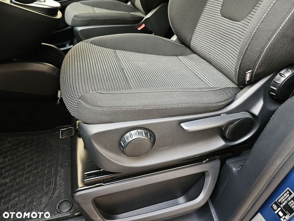 Mercedes-Benz Klasa V - 29