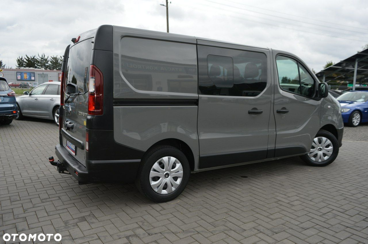 Renault Trafic - 16
