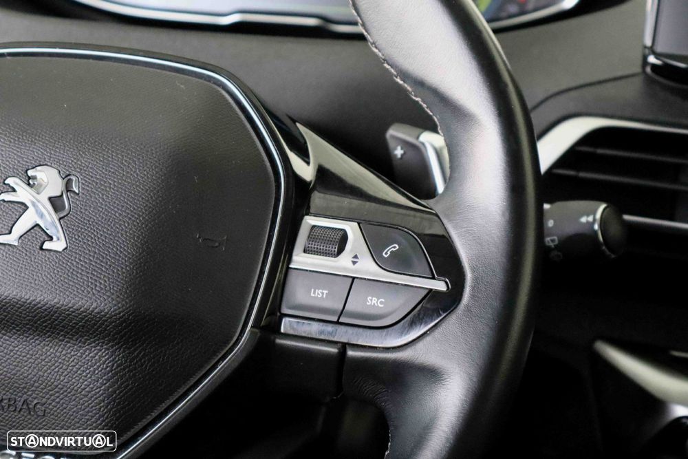 Peugeot 3008 1.6 Hybrid Allure e-EAT8 - 19