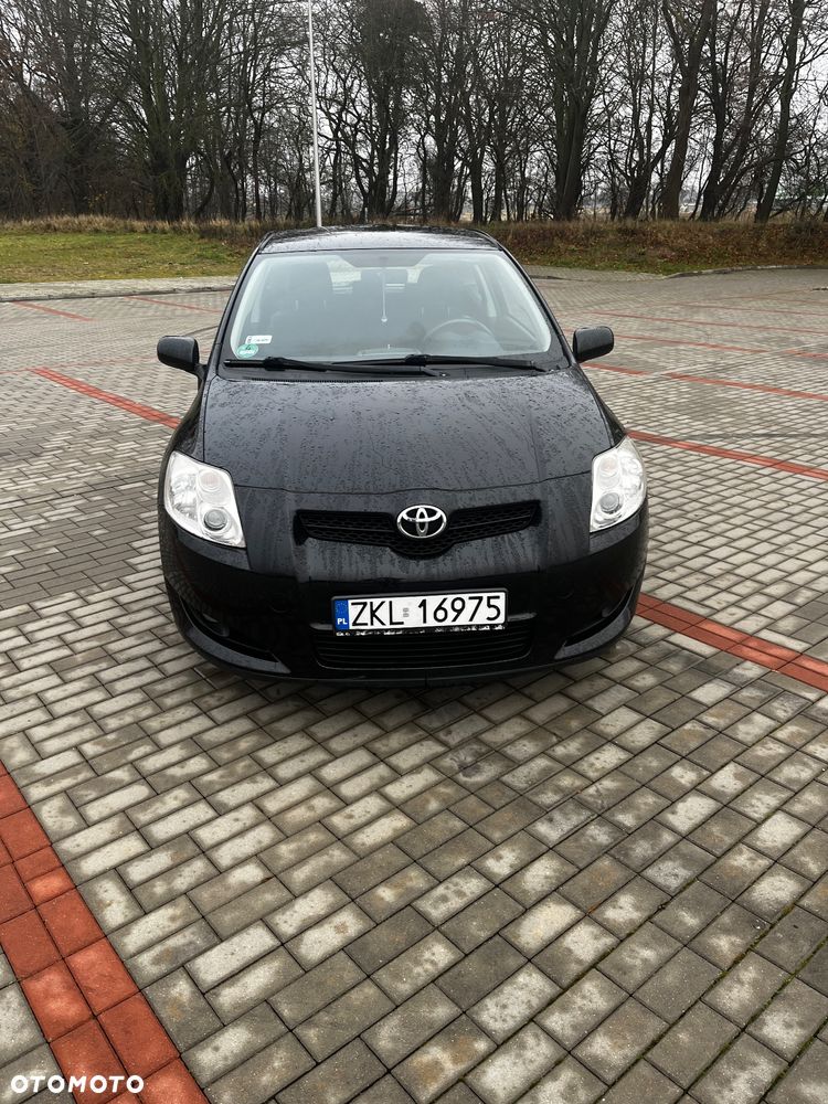 Toyota Auris - 1