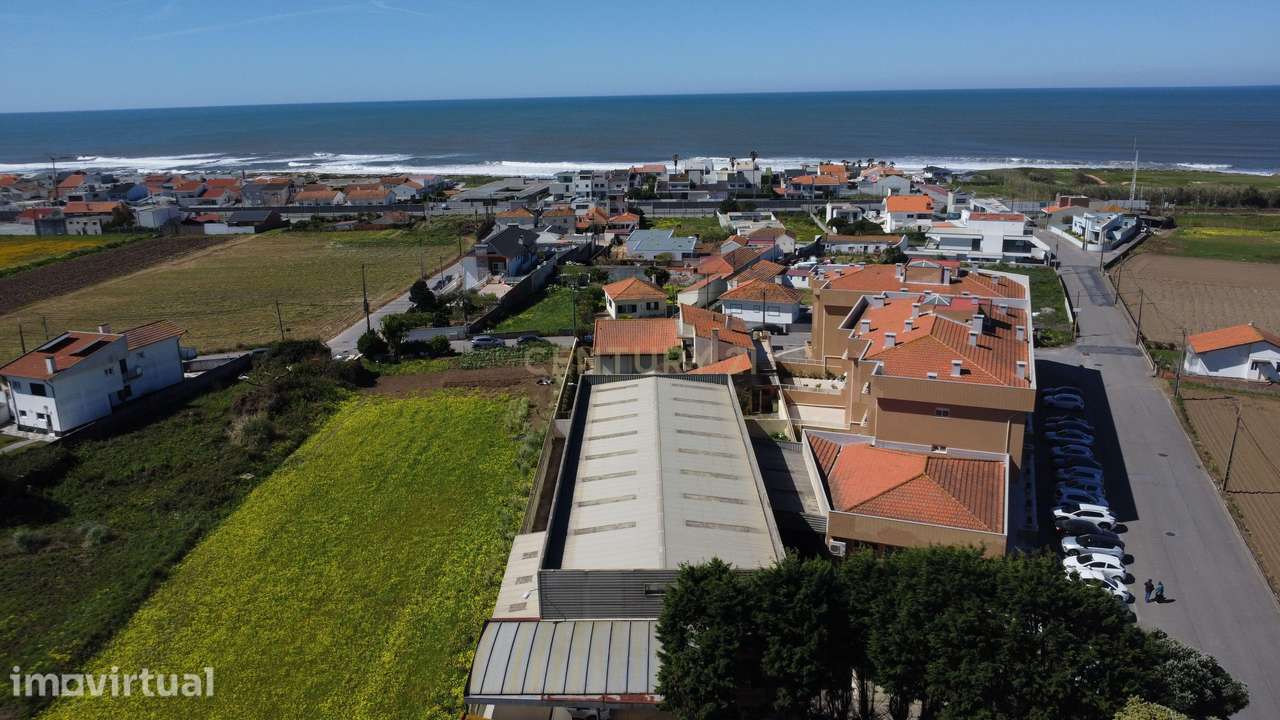 Armazém com 7m de pé direito, Arcozelo, Vila Nova de Gaia - Grande imagem: 2/20