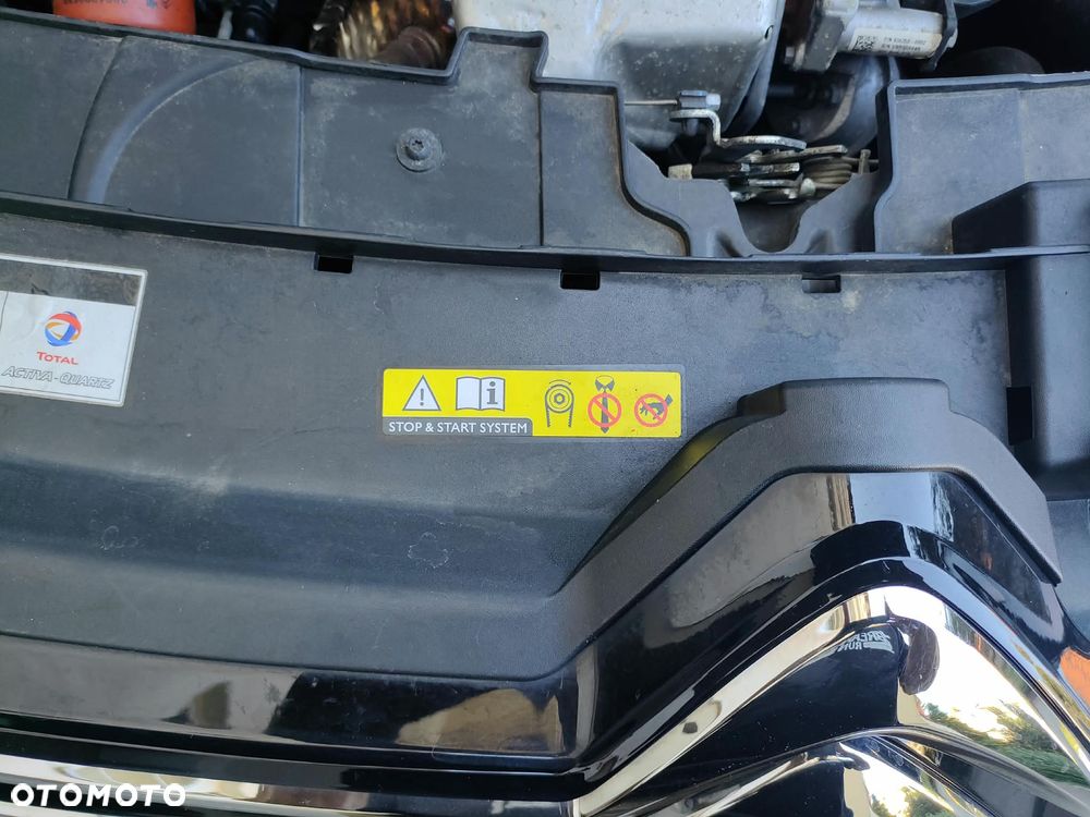 Citroën C4 Cactus 1.2 PureTech Shine S&S - 9