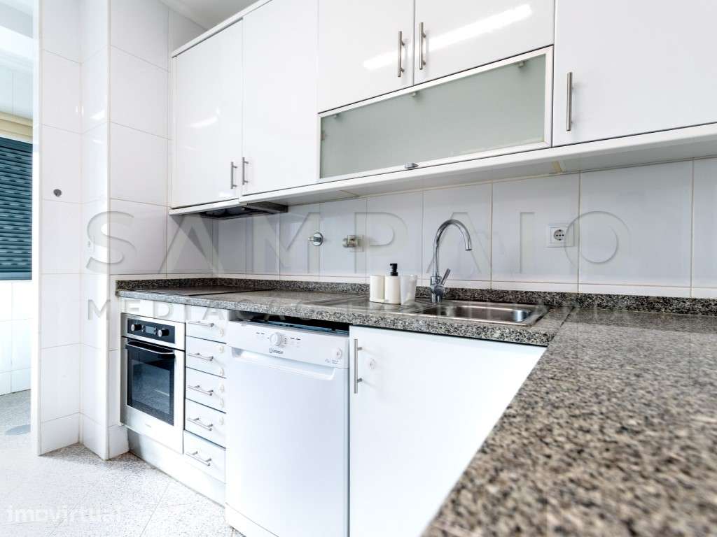 Apartamento T2 - Baguim do Monte - C/ Terraço! - Grande imagem: 4/29