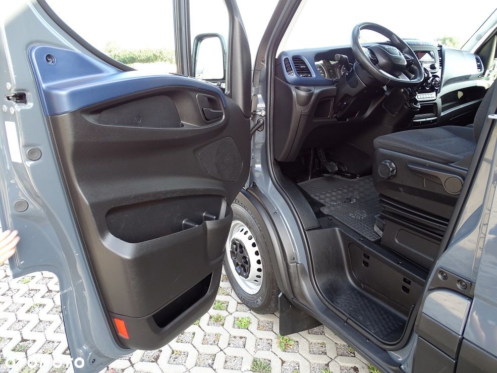 Iveco Daily L4H2 35S18 3.0 180 Hi-MATIC FULL LED Brygadówka DOKA 6 Osób UNIKAT!! JAK NOWY!! Salon PL! 1 WŁ.! - 20