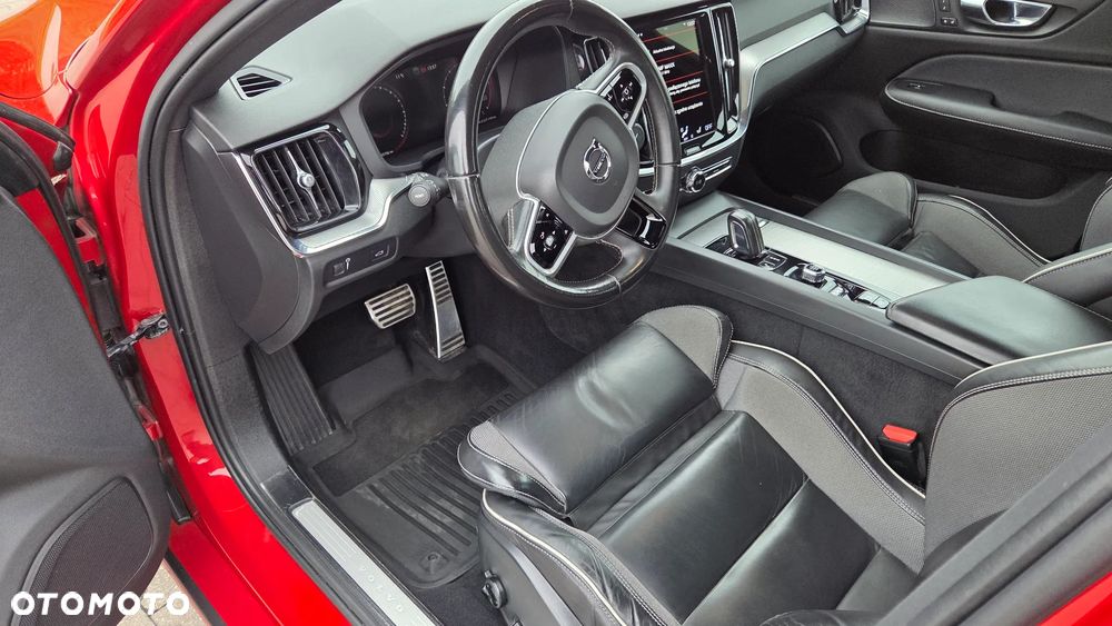 Volvo S60 T5 AWD R-Design - 26