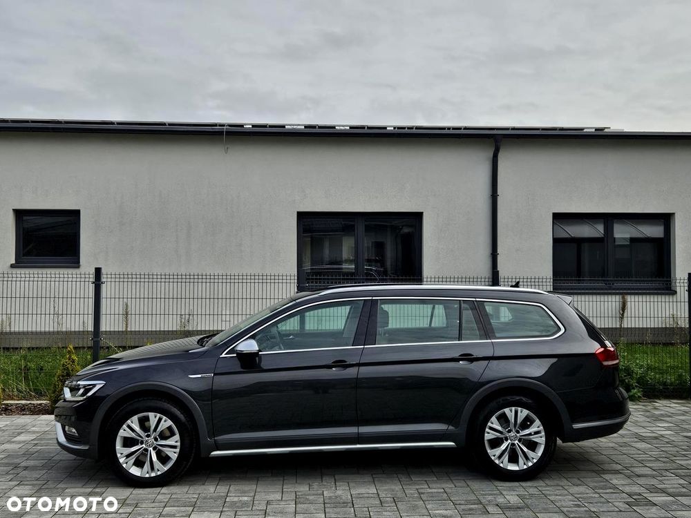 Volkswagen Passat Alltrack 2.0 TDI SCR DSG 4Motion - 8