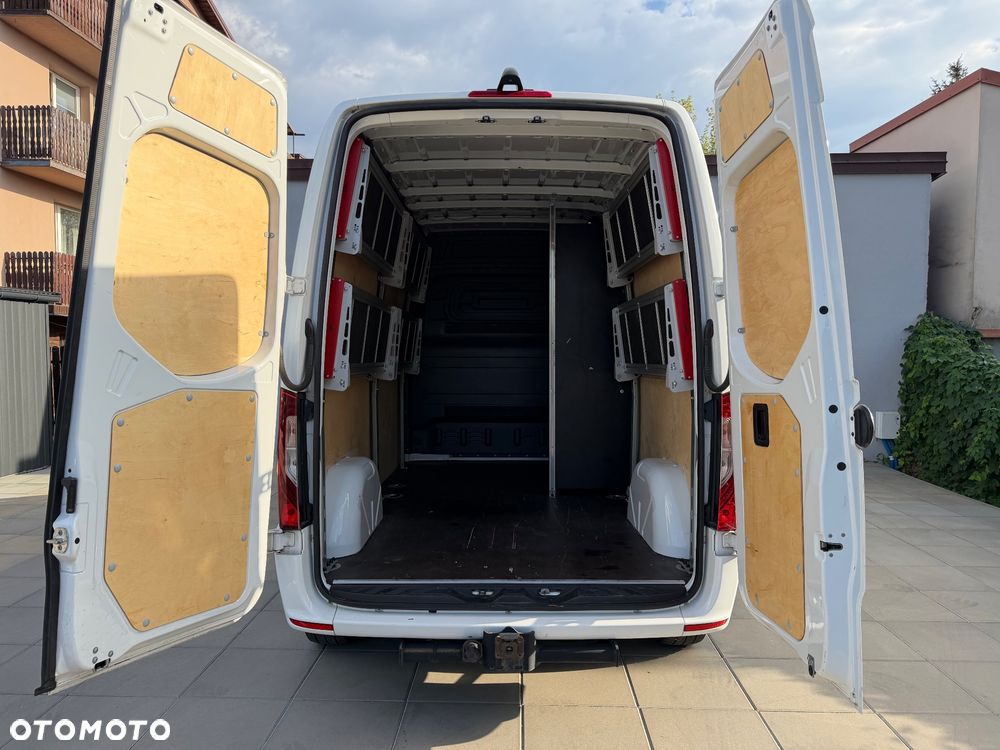 Mercedes-Benz Sprinter - 7