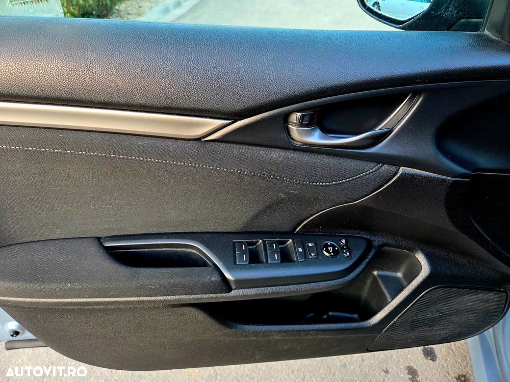 Honda Civic 1.0 VTEC Turbo CVT Elegance Navi - 14