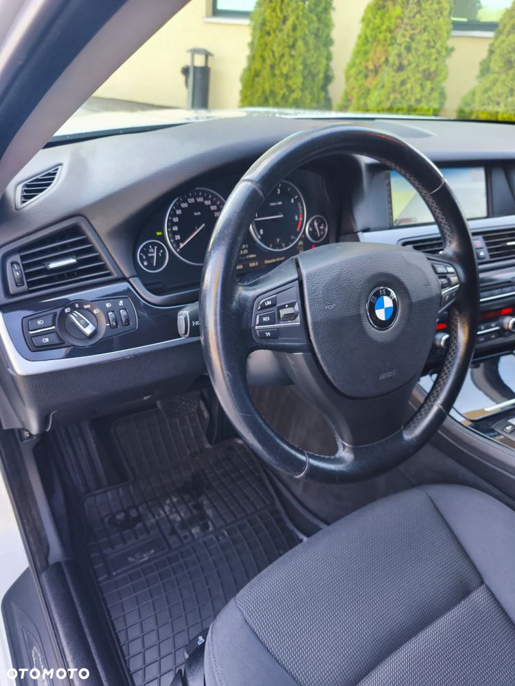 BMW Seria 5 520d - 10