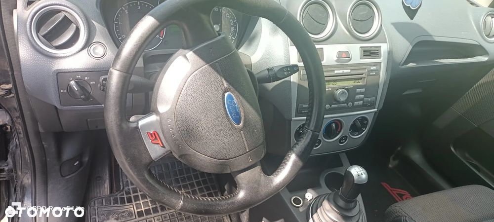 Ford Fiesta 1.6 TDCi Sport - 7