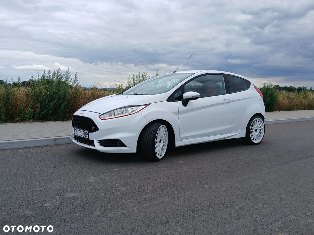 Ford Fiesta 1.6 EcoBoost ST - 3