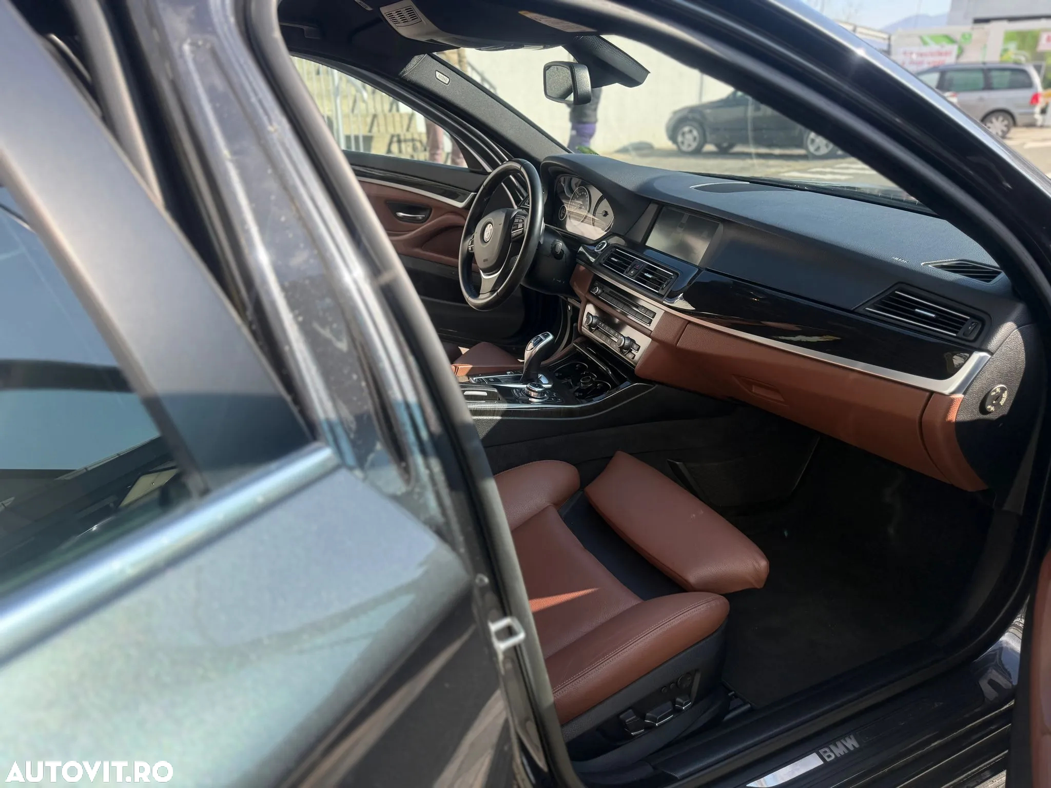 BMW Seria 5 525d Aut. - 7