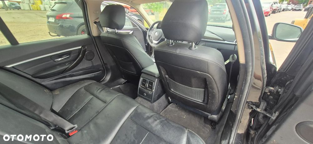 BMW Seria 3 318d xDrive Luxury Line - 19
