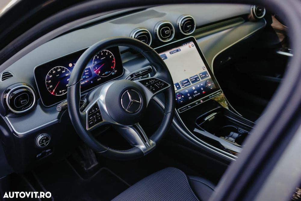 Mercedes-Benz C - 8