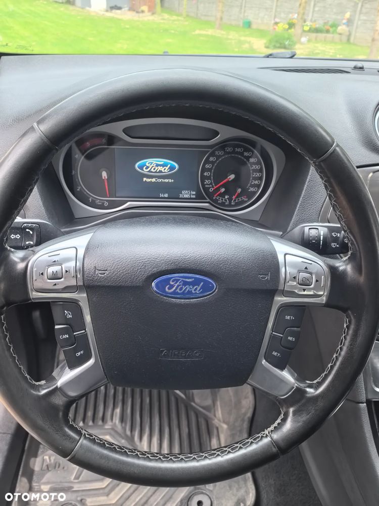 Ford Mondeo - 12