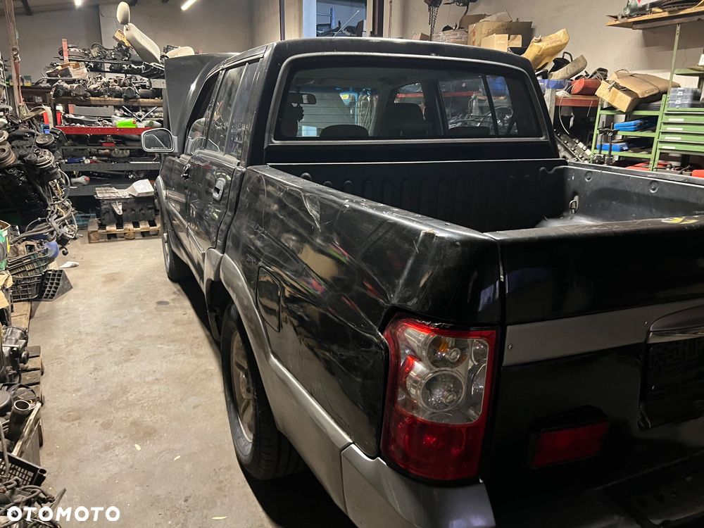 Zabudowa paka dolna ssangyong Musso pickup 2.9td