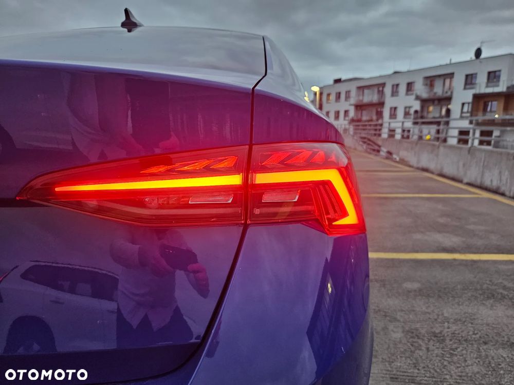 Skoda Octavia 2.0 TDI Style DSG - 10