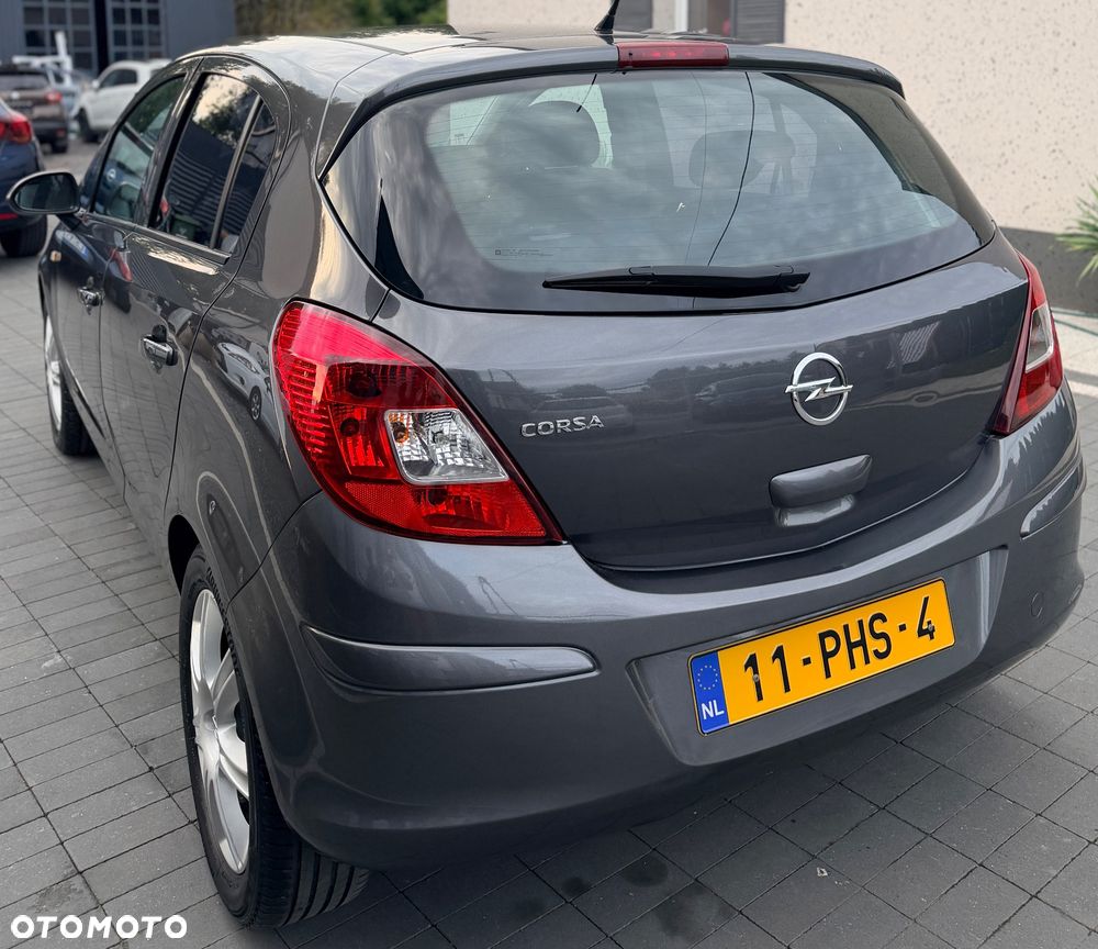 Opel Corsa 1.4 16V Color Elegance - 16