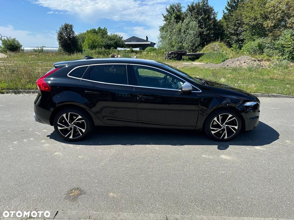 Volvo V40 D3 Geartronic RDesign - 4