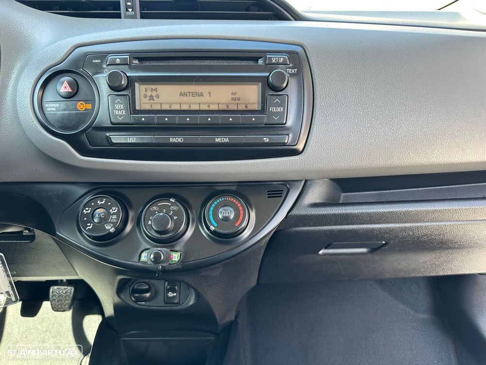 Toyota Yaris 1.4 D-4D Active+AC - 7