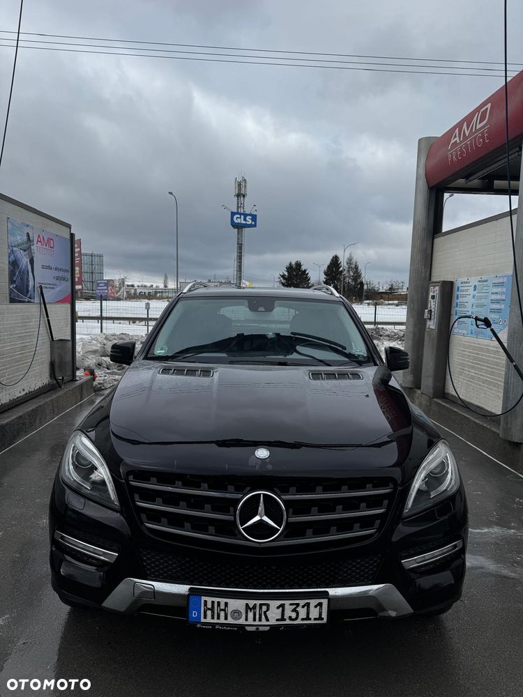 Mercedes-Benz ML - 4