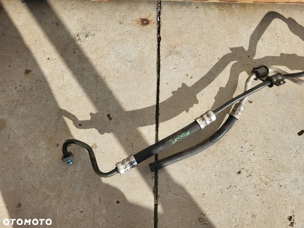 Przewody przewód wspomagania Peugeot 5008 I - 2
