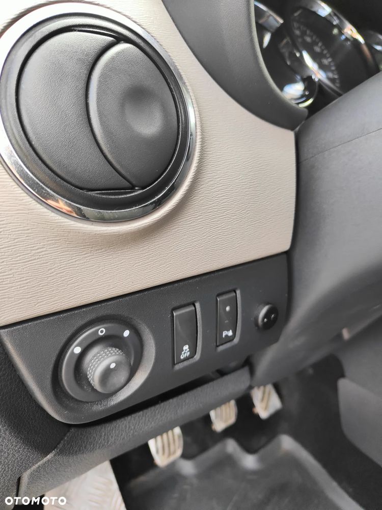 Dacia Lodgy 1.2 TCe Prestige S&S - 18