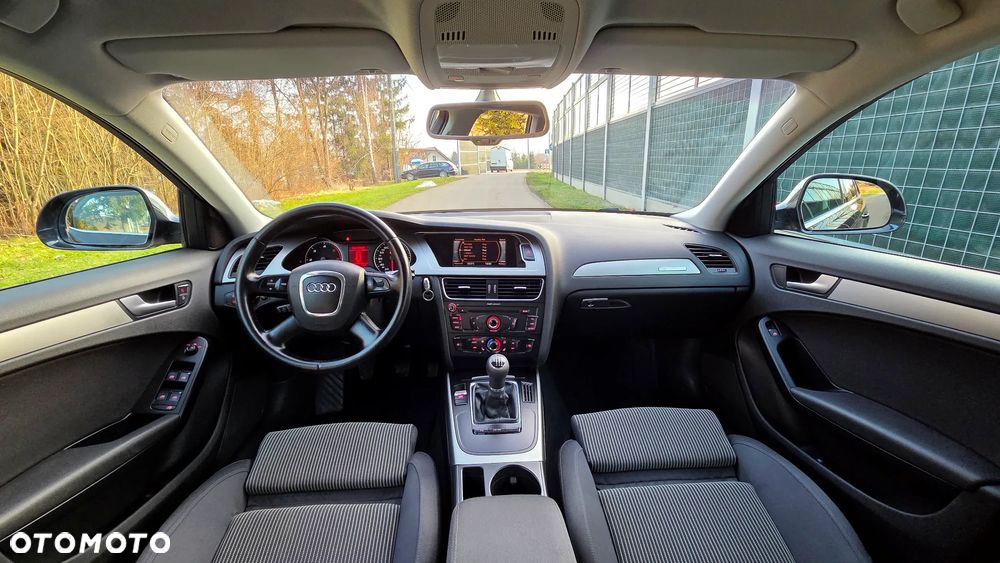 Audi A4 Avant 2.0 TDI DPF quattro - 17