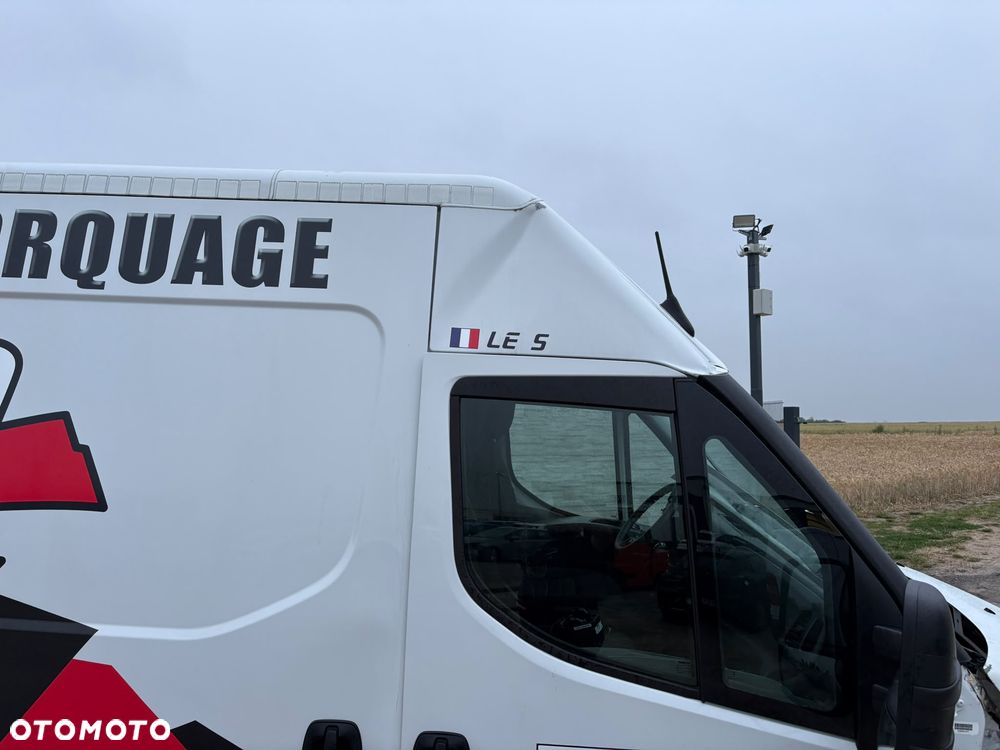 Iveco DAILY * 2024 Model * 3.0 HPI 180KM * 6.000km JAK NOWY * - 32