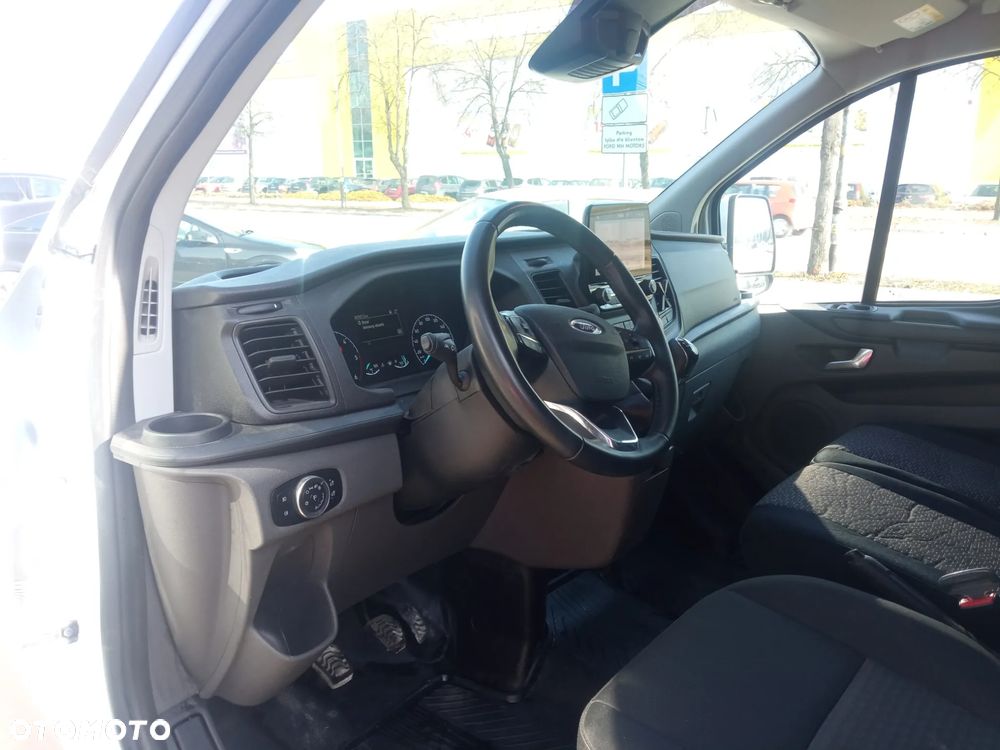 Ford Transit Custom - 8