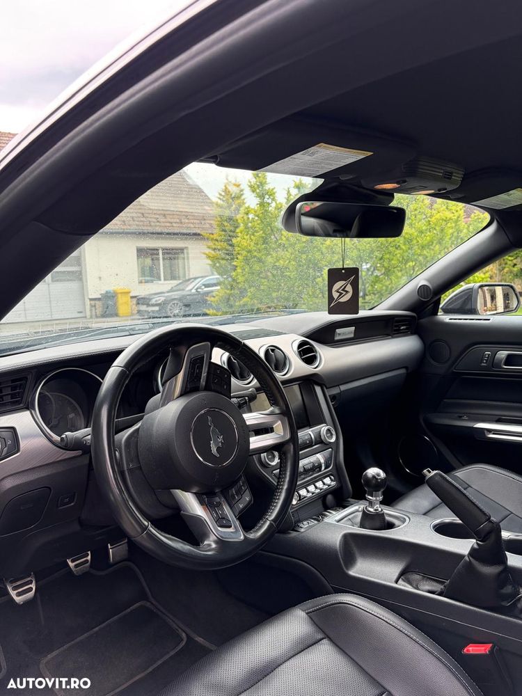 Ford Mustang 2.3 EcoBoost - 12
