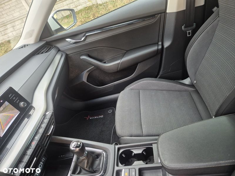 Skoda Octavia 2.0 TDI Active - 11