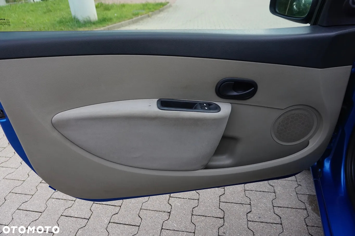 Renault Clio - 23