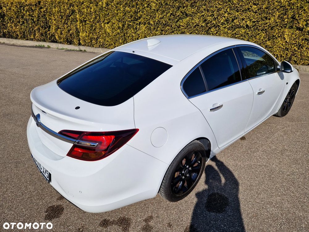 Opel Insignia - 16