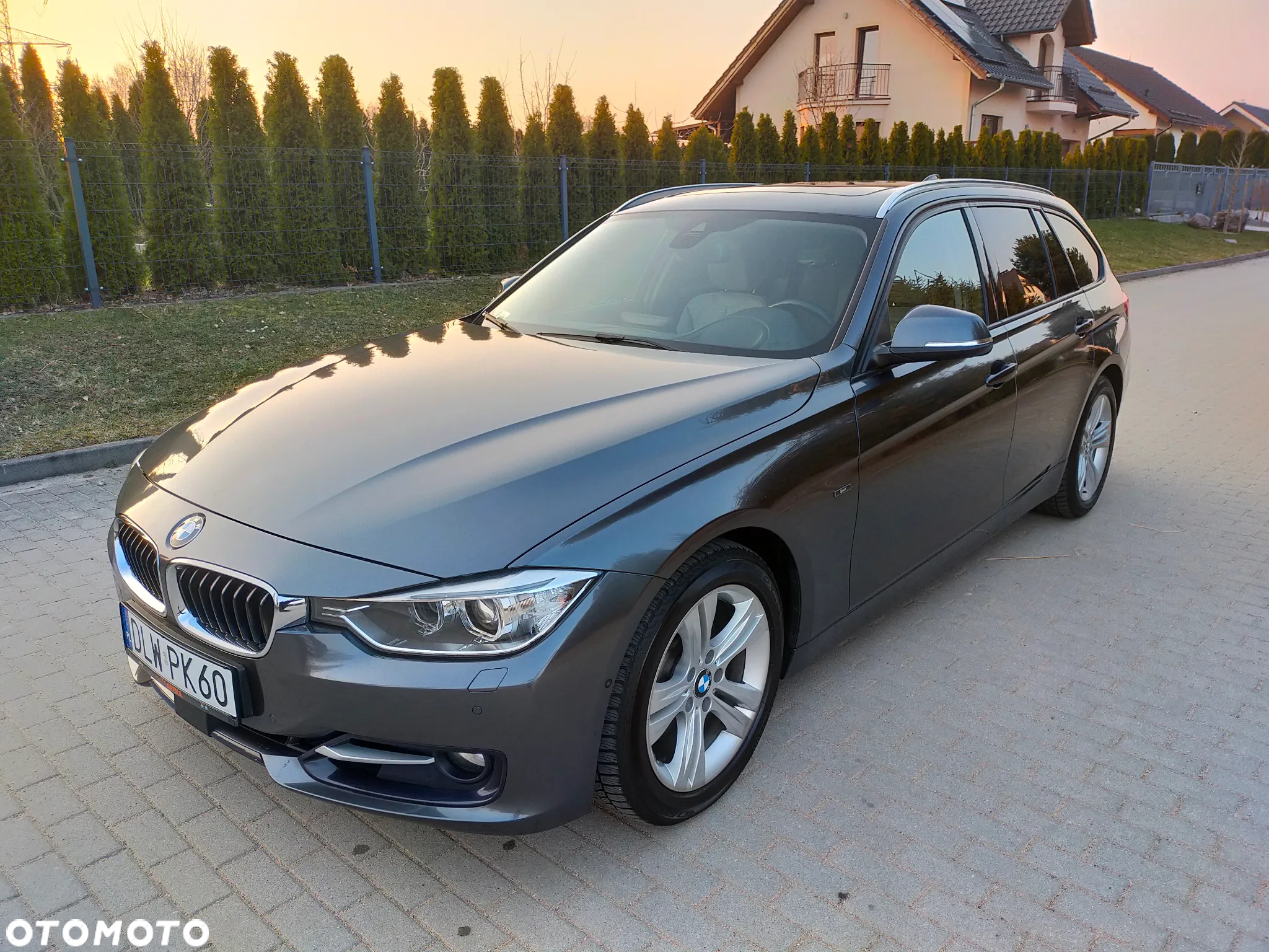 BMW Seria 3 330d Sport Line - 2