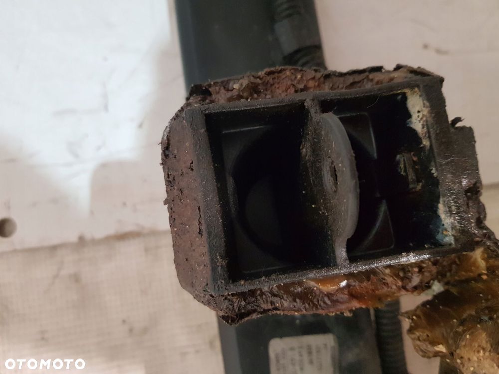 hak holowniczy belka 8p4800491b audi a3 8p lift 08 rok - 8