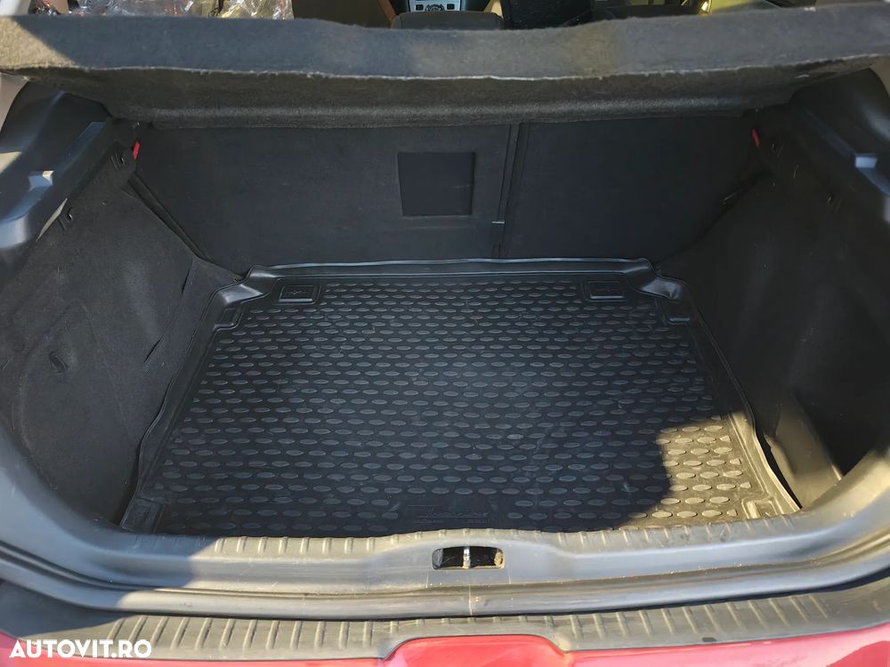 Peugeot 308 120 VTi Active - 16