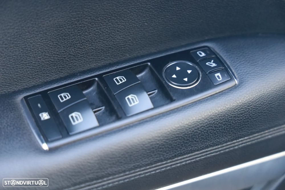 Mercedes-Benz E 250 CDi Avantgarde BlueEfficiency Auto - 14